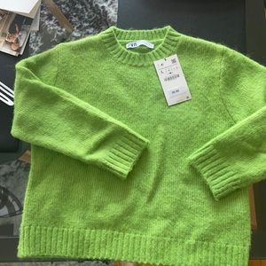 ZARA LIME GREEN SWEATER